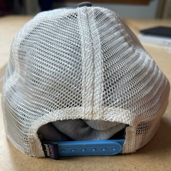 Patagonia Fitz Roy Buffalo Bison Trucker Hat Gray Cap Mesh Snap Back Fits All - Picture 2 of 6